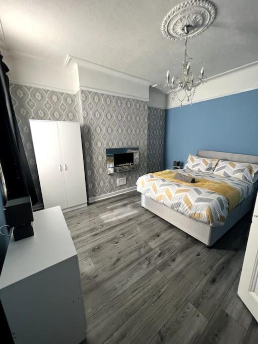 No. 206 - Spacious 5 Bed Holiday home